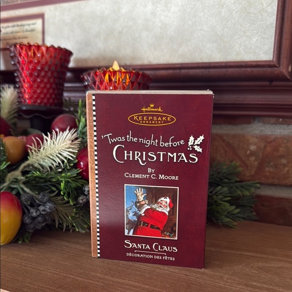 Hallmark Keepsake 'Twas the Night Before Christmas Book - Picture 2 of 4
